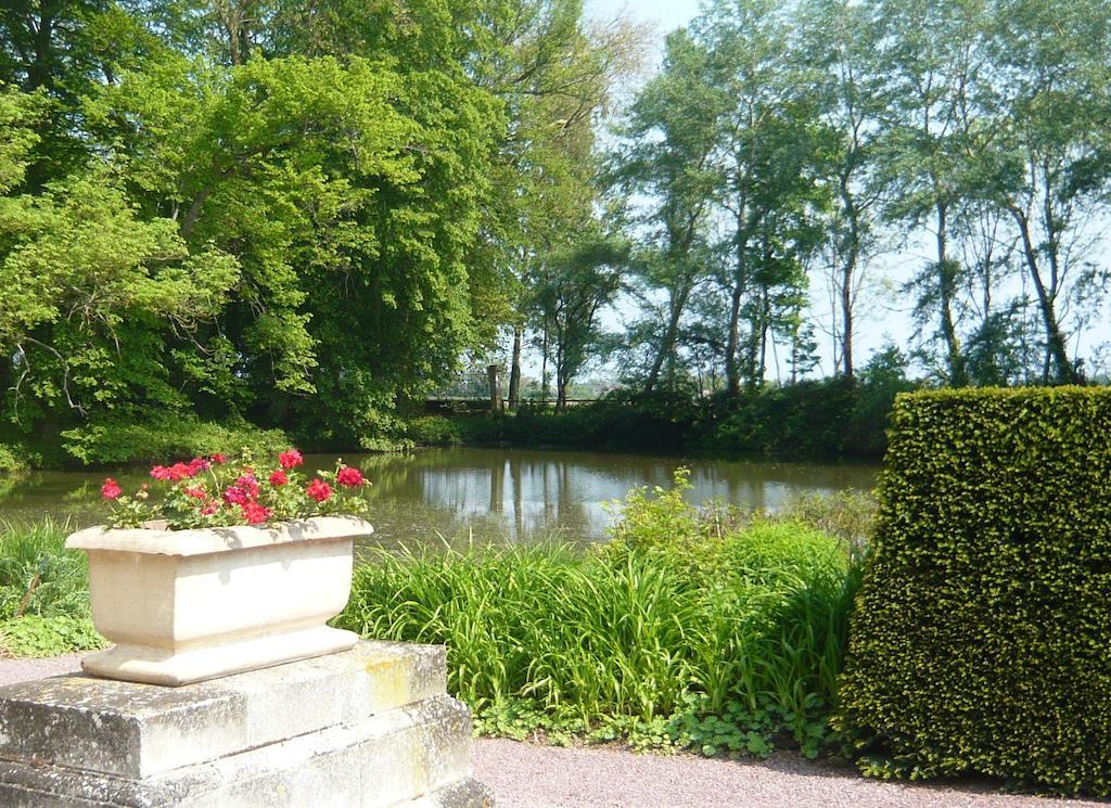 Chateau De Beneauville Bed & Breakfast Petiville  Luaran gambar